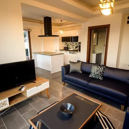 Lovely With Amazing View And Shared Pool In *